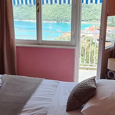 Norma Free Parking * Rabac