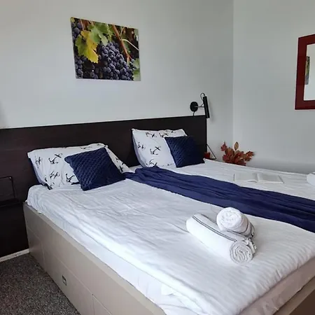 Norma Free Parking * Rabac